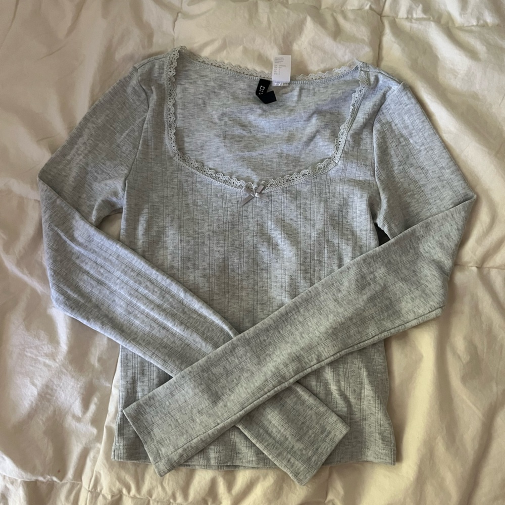 H&M lace/pointelle long sleeve tee